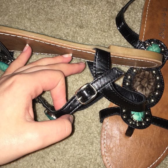 Stone encrusted sandals - Picture 7 of 7